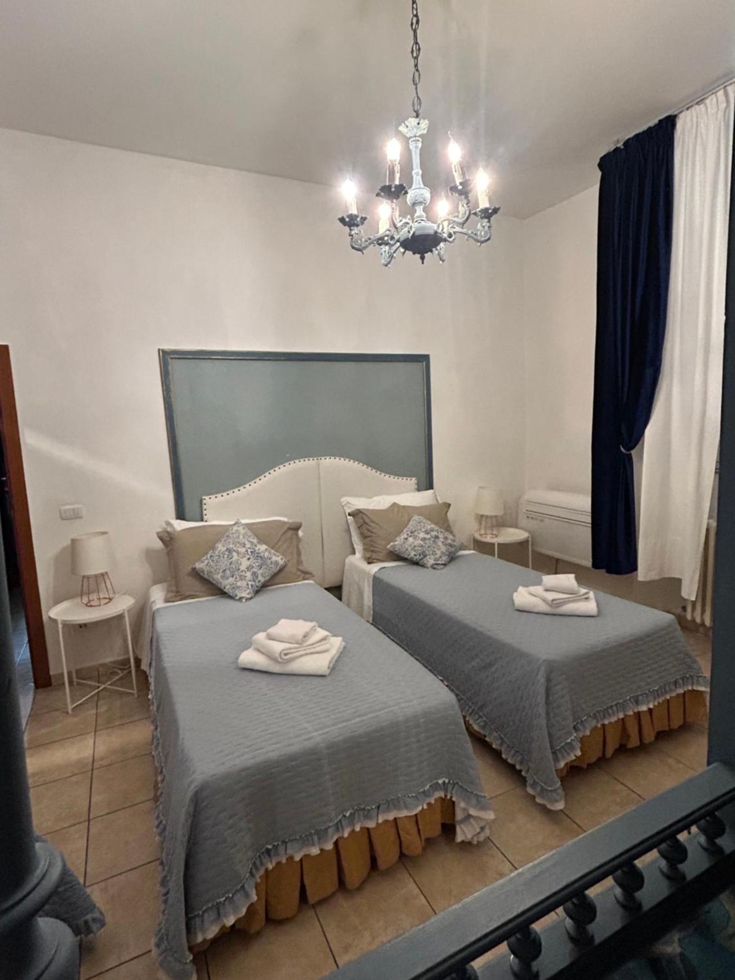 B&B Le Camere Di Livia Siena Exterior foto