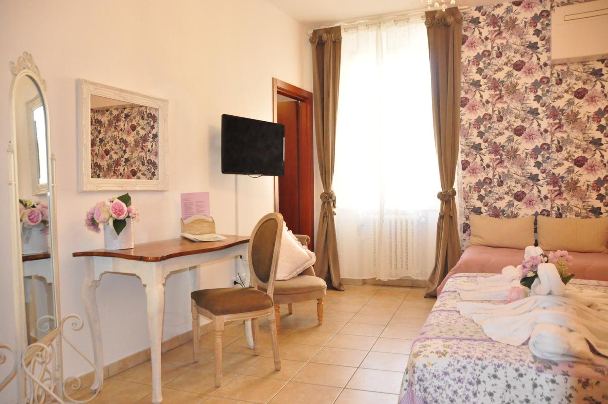B&B Le Camere Di Livia Siena Exterior foto