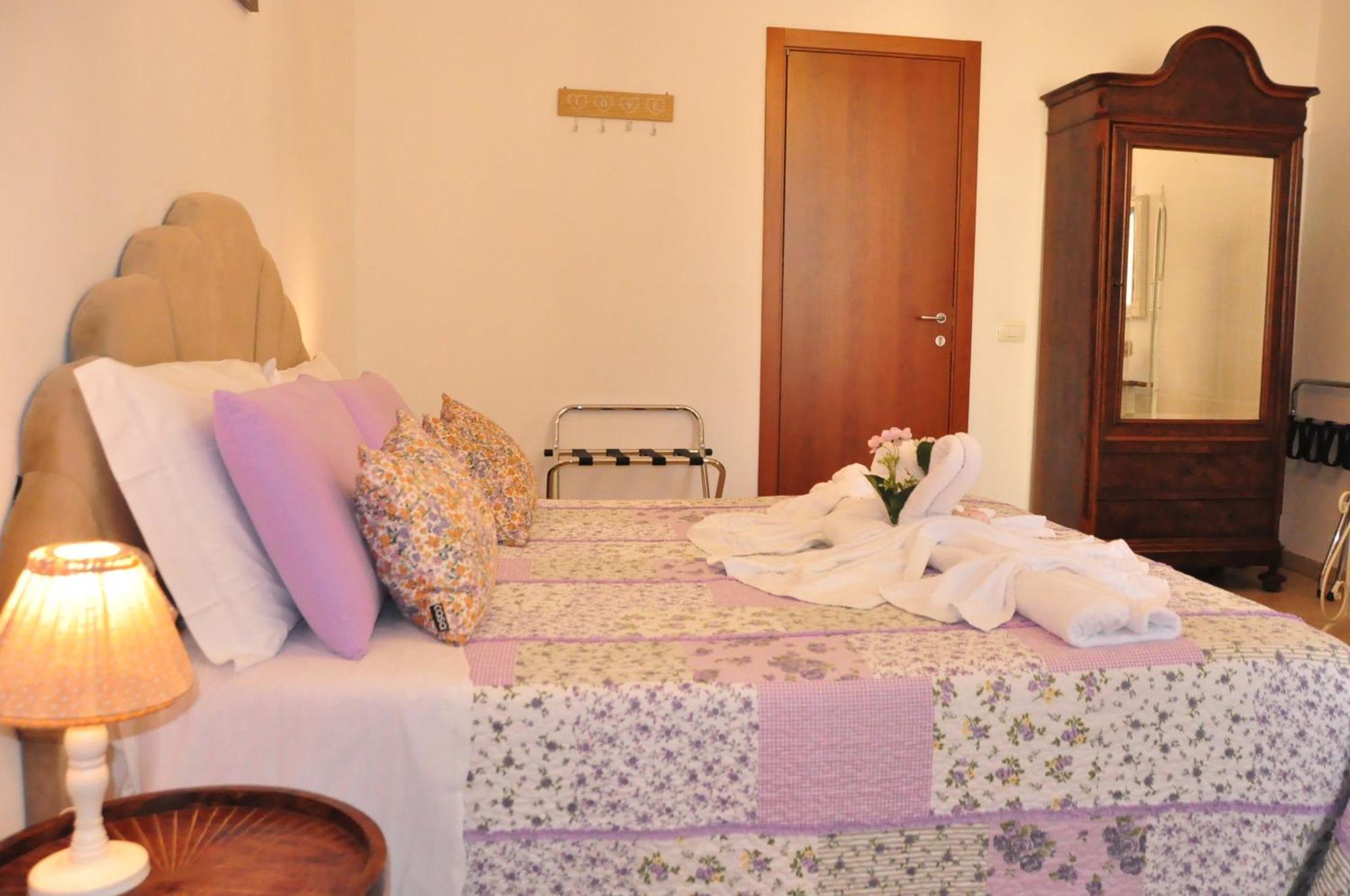 B&B Le Camere Di Livia Siena Exterior foto